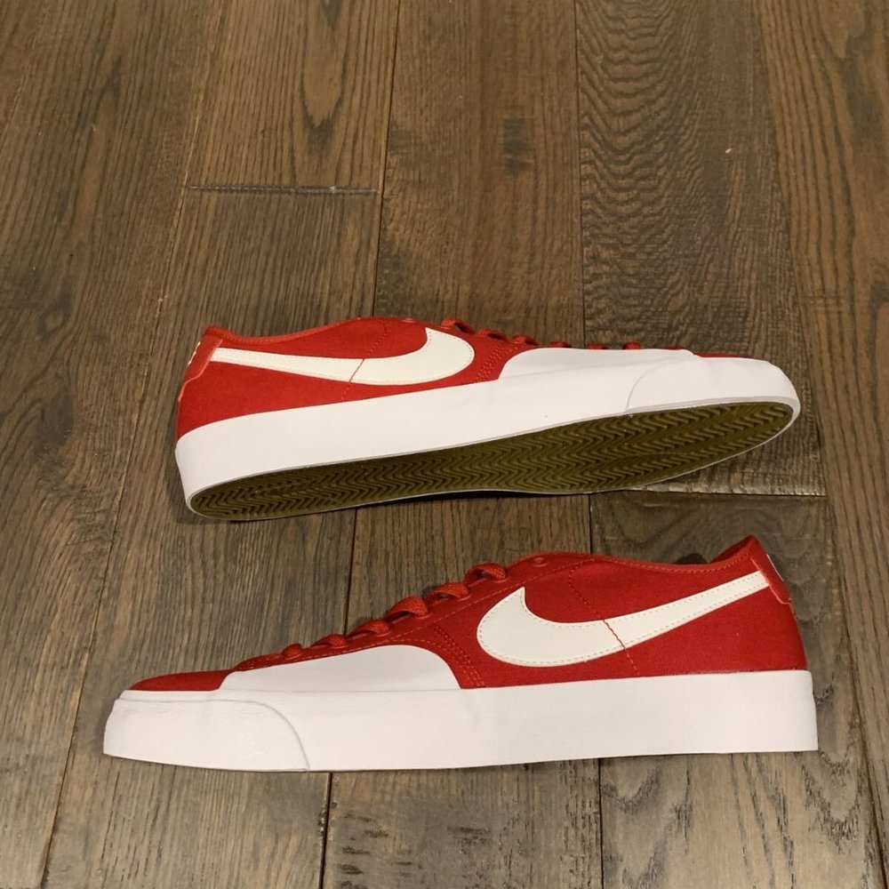 Nike SB Blazer Court Skate Shoes Men's Size 11 Gym Red/ White CV1658-600 - Picture 2 of 7